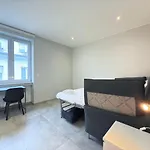 Spacious 3 Bedrooms W Parking In Limpertsberg